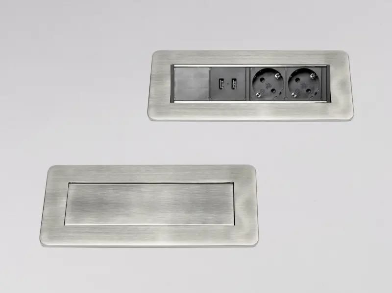 Steckdosenelement Flip