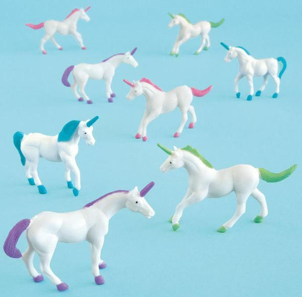 Spielfiguren ”Einhorn” 8 Stück mehrere Farben