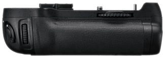 NIKON MB-D12 -