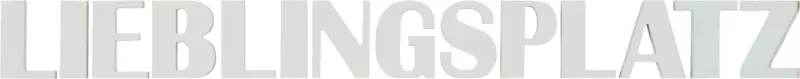 Dekobuchstaben Lieblingsplatz in Weiß