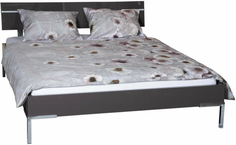 Bett Genua
