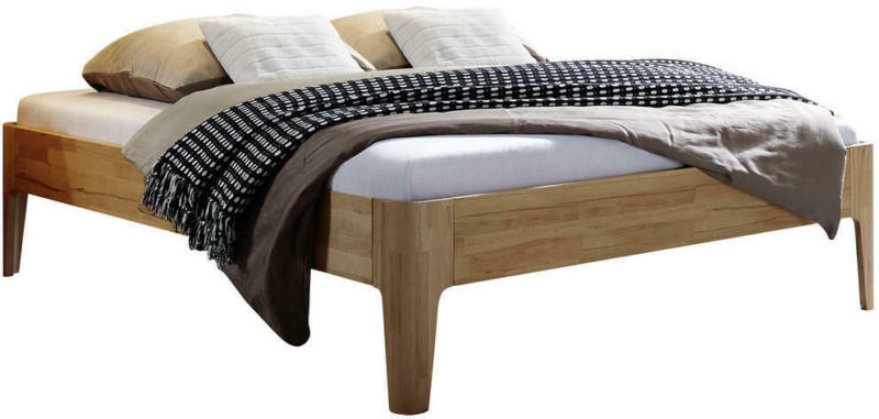 Bett in Buchefarben