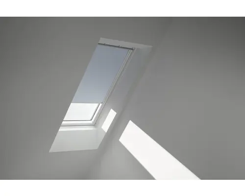 VELUX Verdunkelungsrollo uni himmelblau manuell Rahmen weiß DKL U31 4576SWL