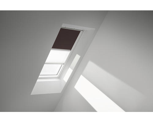 VELUX Vorteils-Set Verdunkelungsrollo uni dunkelbraun und Faltstore Plissee weiß manuell Rahmen weiß DFD P10 4559SWL