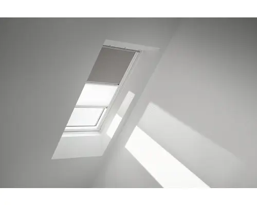 VELUX Vorteils-Set Verdunkelungsrollo uni grau und Faltstore Plissee weiß manuell Rahmen weiß DFD FK04 0705SWL
