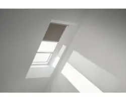 VELUX Vorteils-Set Verdunkelungsrollo uni nougat und Faltstore Plissee weiß manuell Rahmen weiß DFD PK06 4574SWL