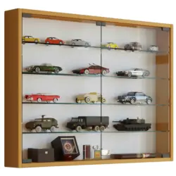 Hängevitrine in Buchefarben