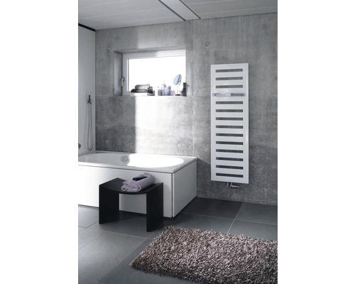 Designheizkörper Zehnder Metropolitan ZMEP-180-060 1750x600 mm weiß mit Mittelanschluss