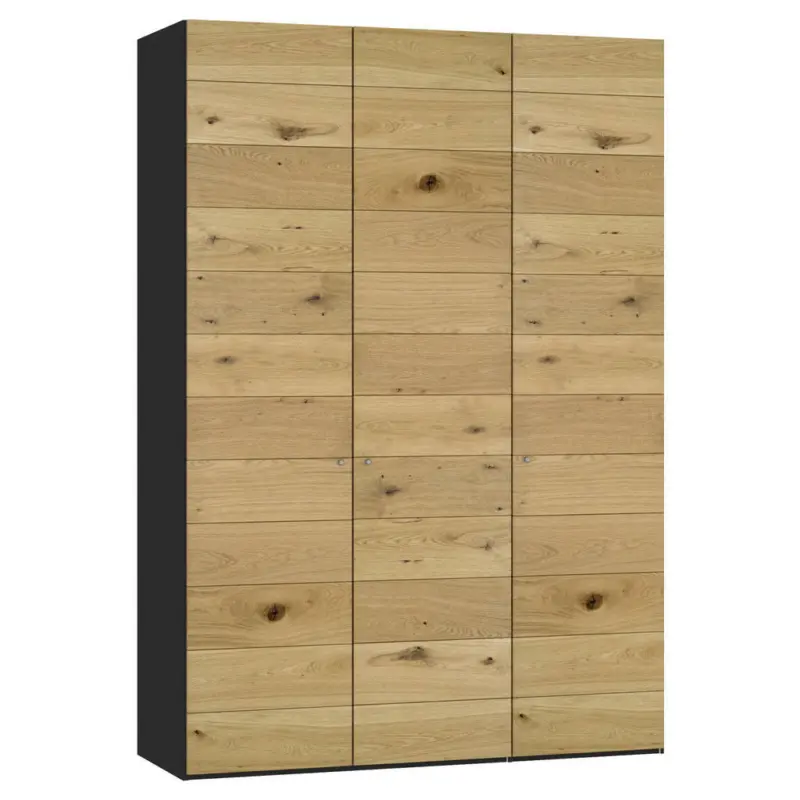 Drehtürenschrank in Wildeiche