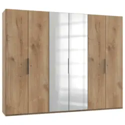 Drehtürenschrank in Eichefarben