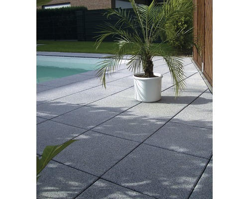 Beton Terrassenplatte Cassana quarz-grau 40x40x4cm