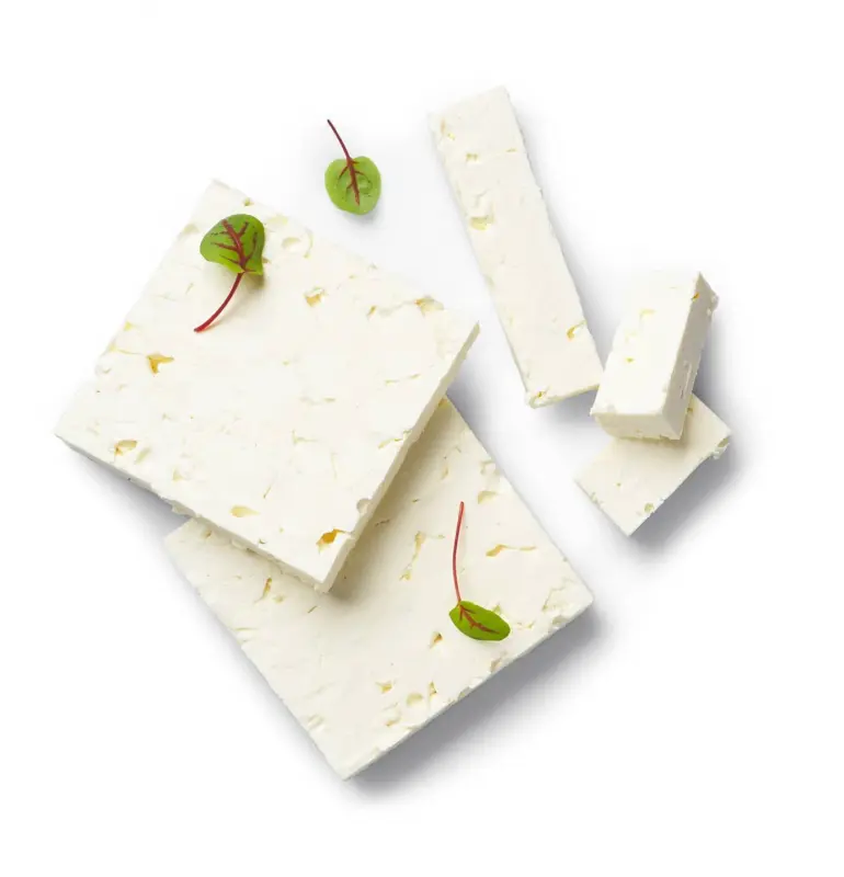 Беленско Сирене от краве мляко от свежата витрина