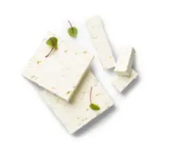 Беленско Сирене от краве мляко от свежата витрина