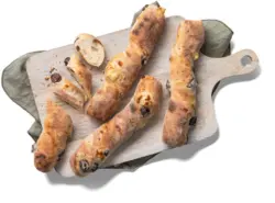 Хлебни пръчици Каламата и сирене