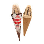 Mix Markt Eis mit Schokogeschmack, kakaohaltiger Fettglasur und kakaohaltigen Fettglasurstückchen, im Waffelhörnchen - bis 14.06.2025