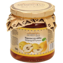 Quittenstückchen in Zuckersirup