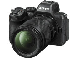 Nikon Z5II Systemkamera + Nikkor Z 24-200mm f/4-6.3 VR; Systemkamera Set