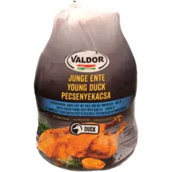 Tiefgefrorene junge Ente mit Hals und mit Innereien. HKL A.