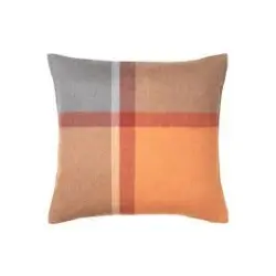 Декоративна възглавница - цвят теракота
