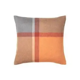 Декоративна възглавница - цвят теракота