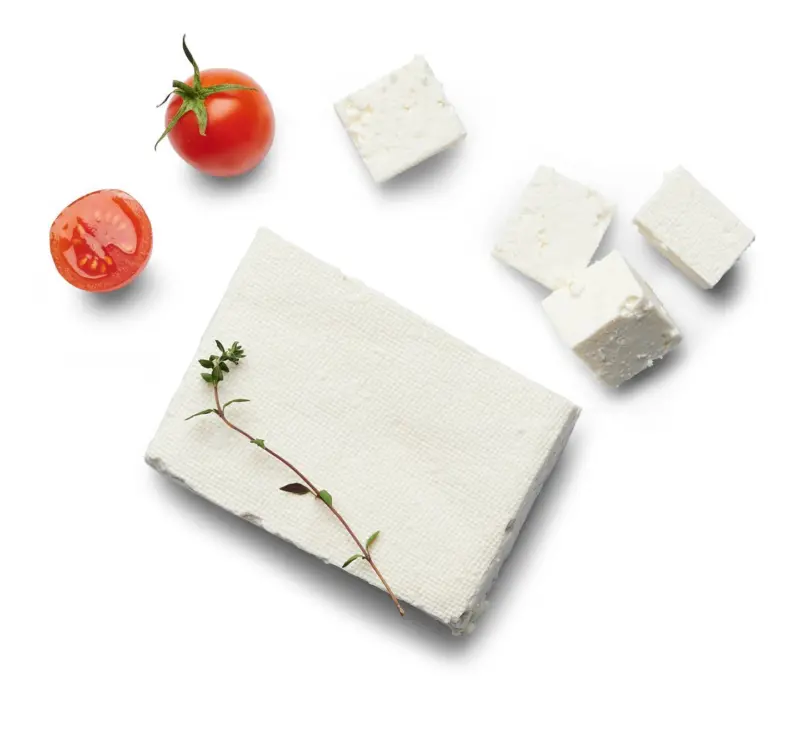 Димитър Маджаров Сирене от биволско мляко от свежата витрина