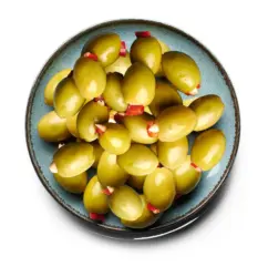 Зелени маслини с чушка и бадем