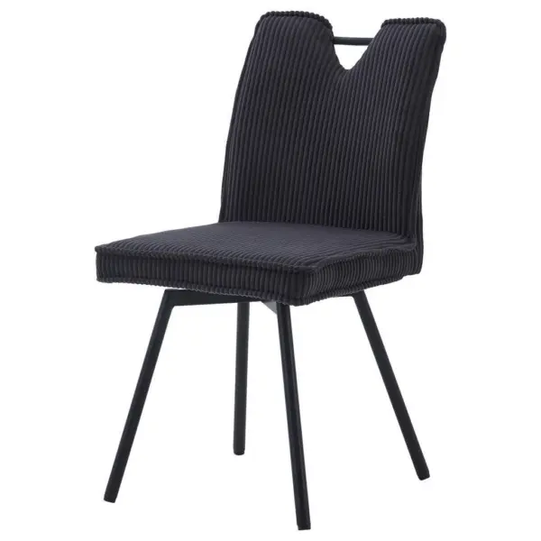 Lara Stuhl 119118070