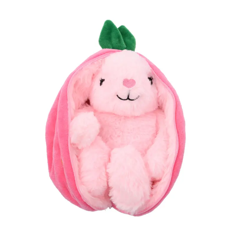 Pl&uuml;schhase in Erdbeere