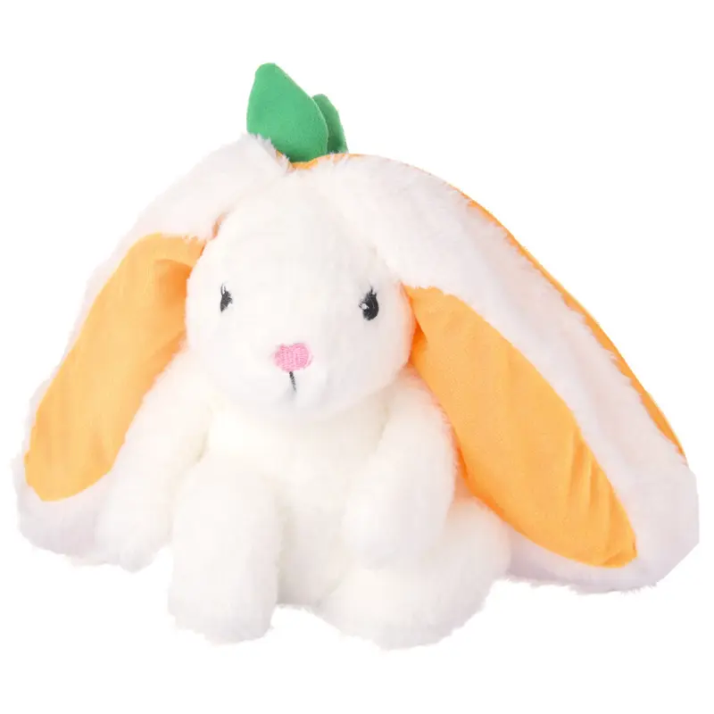 Pl&uuml;schhase in Karotte