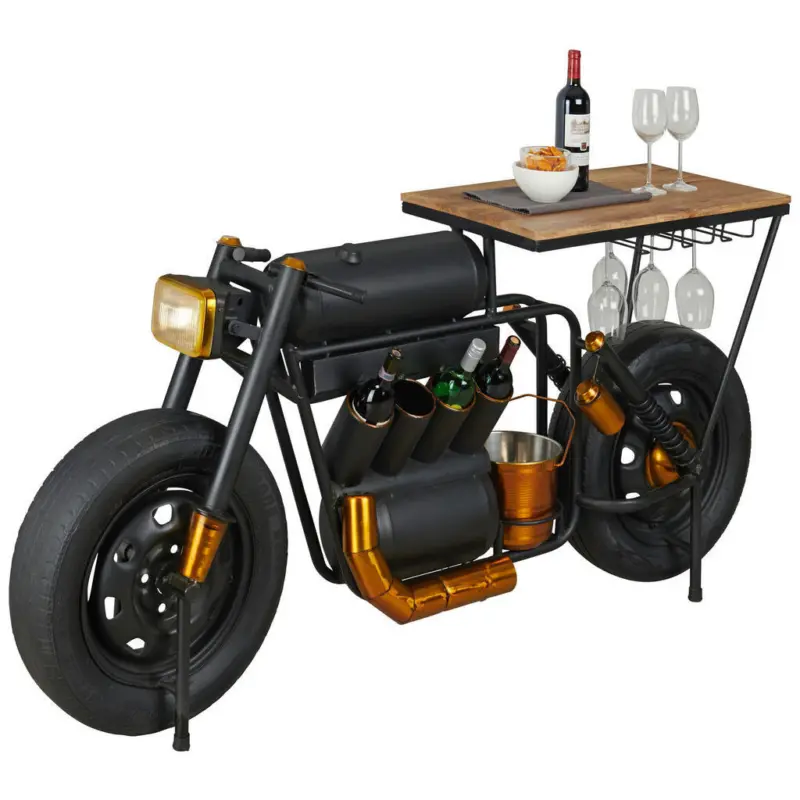 BAR in Schwarz, Goldfarben