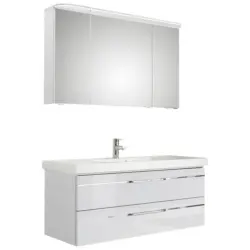 Badezimmer in 123 cm