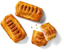 Закуска със сирене и наденица