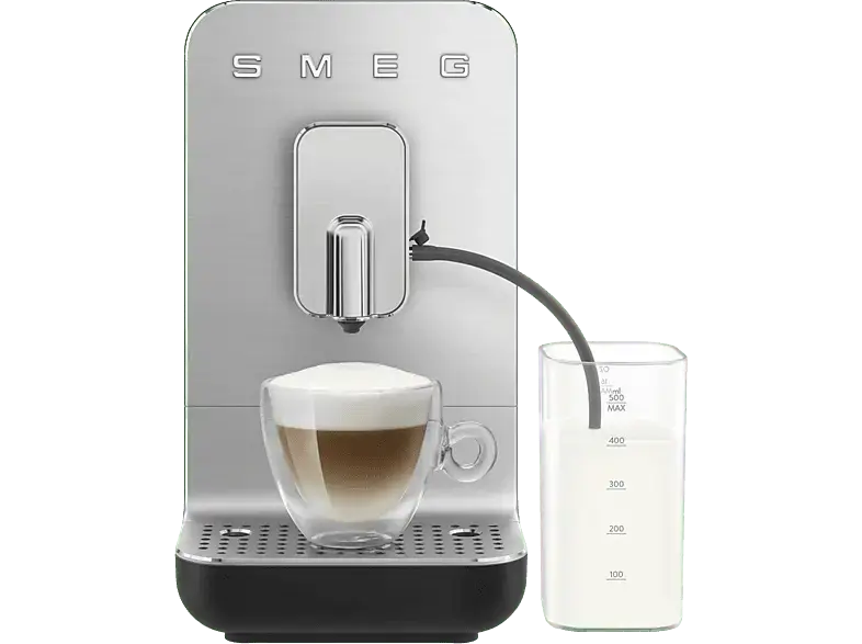 Smeg BCC13BLMEU Kaffeevollautomat (Schwarz, Integrierte Kaffeem&uuml;hle aus Edelstahl, 19 bar, Milchschlauch)