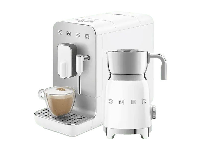Smeg BCC12WHMEU Classic Kaffeevollautomat inkl. Milchaufsch&auml;umer (Wei&szlig;, Integrierte Kaffeem&uuml;hle aus Edelstahl, 19 bar, Dampfd&uuml;se)