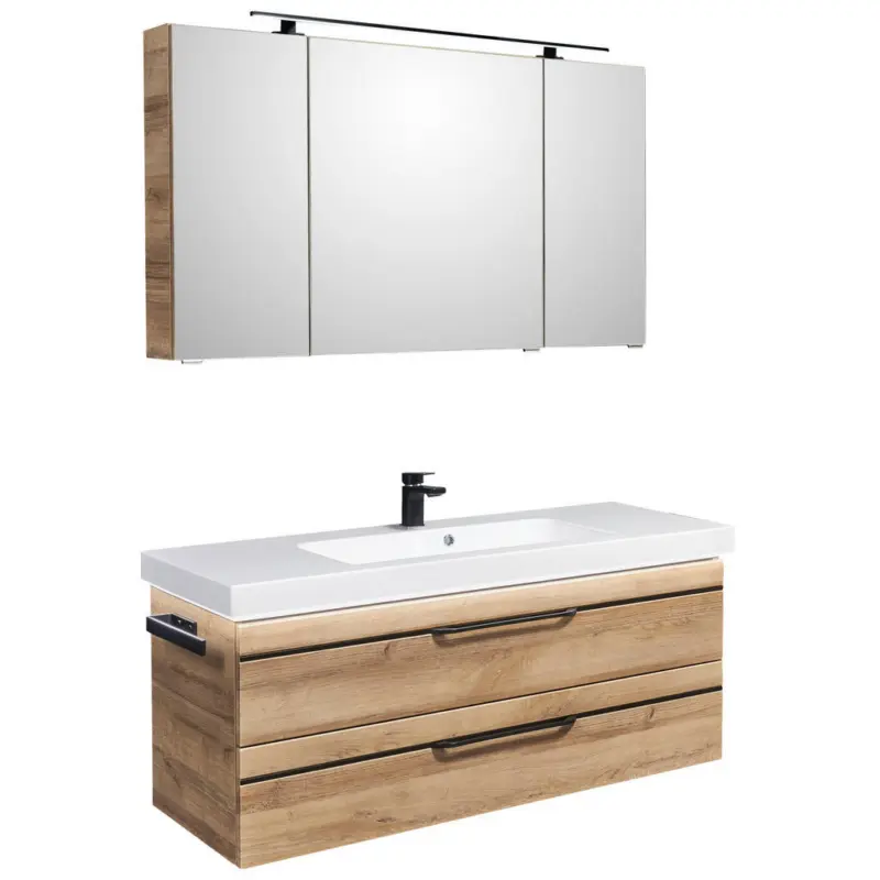 Badezimmer in 123 cm