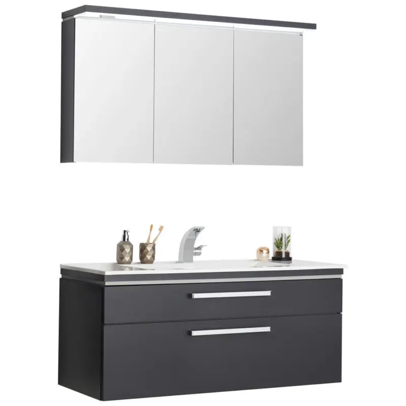 Badezimmer in 122 cm