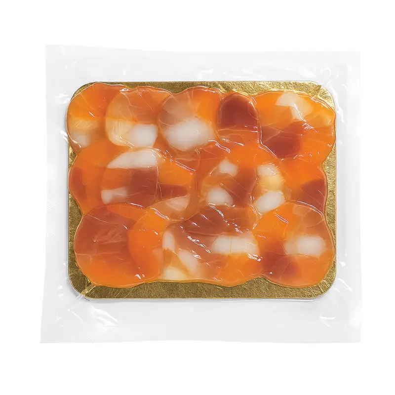 Kaltger&auml;ucherte Fischrolle in Scheiben geschnitten, aus Fischst&uuml;cken zusammengef&uuml;gt, praktisch gr&auml;tenfrei, tiefgefroren, vakuumiert