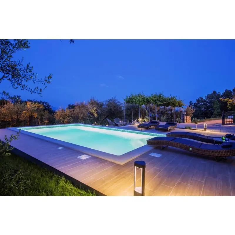 Einbaupool-Set eckig Kwad mit Leiter und Pumpe L: 800 cm
