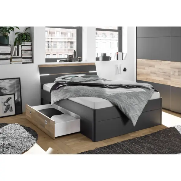 Bett Mars