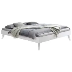 Bett in Wei&szlig;