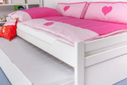 Bett mit Stauraum