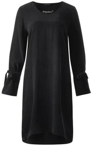 Feminines Kleid