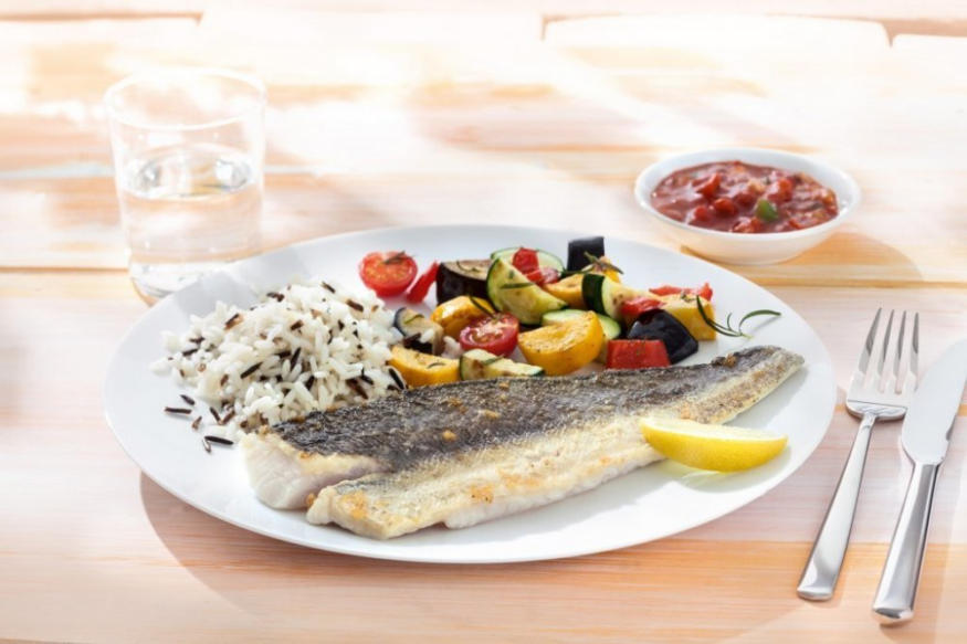 Kap-Seehechtfilet mit Gemüse, Wildreis und Tomaten-Kräutersauce ️ ...