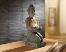Buddha mit Teelichtglas