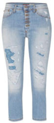 Capri-Jeans mit Destroyed-Effekten