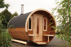 Saunafass de luxe - 280 cm inkl. Dachschindeln - Variante: komplett montiert, Dachschindelfarbe: schwarz