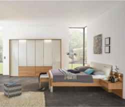 Schlafzimmer in Eichefarben, Champagner