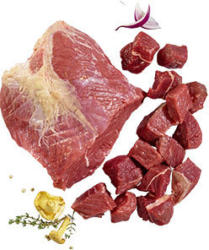 Frischer Rinderbraten oder Gulasch aus dem Nacken, ohne Knochen, je 1 kg
