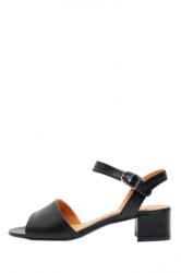 Usha Sandalette
