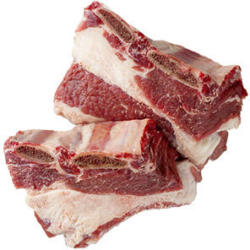 Frisches Suppenfleisch mit Knochen, vom Rind, je 1 kg